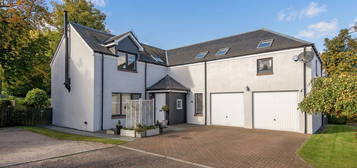 4 bed detached house for sale