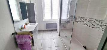 Appartement  à vendre, 3 pièces, 2 chambres, 85 m²