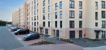 3 bedroom flat to rent