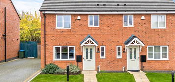 3 bed semi-detached house for sale