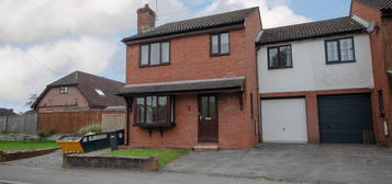 3 bed semi-detached house to rent