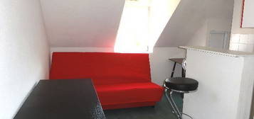 Studio 1 pièce 13 m²