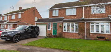 Semi-detached house to rent in Markham Crescent, Dunstable, Bedfordshire LU5