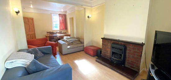 3 bedroom terraced house