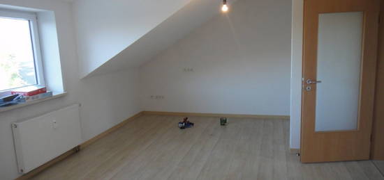 3 Zimmer DG Wohnung , 100m², Weikersheim Elpersheim