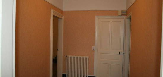 2 Chambre F4 spacieux Rdch