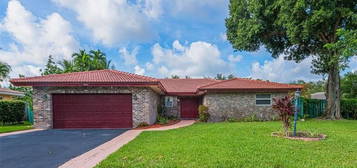 8644 NW 29th Dr, Coral Springs, FL 33065