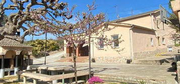 Chalet en calle Sant Pau en Montbarbat, Maçanet de la Selva