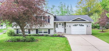 10 Cannon Ct, Oromocto, NB E2V 2P9