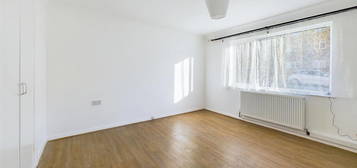 2 bed flat to rent