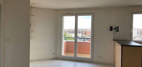 Appartement 2 pièces avec balcon 43 m²