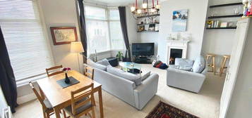 3 bed flat to rent