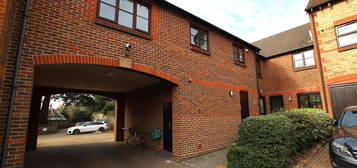 2 bed flat to rent