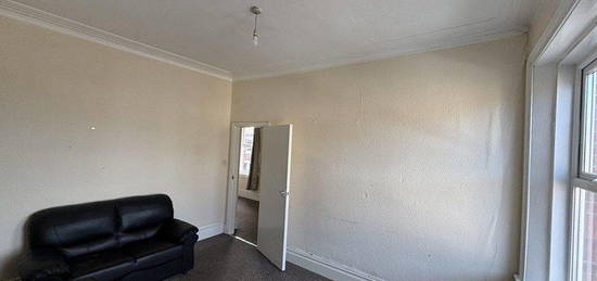 Flat to rent in Cartington Terrace, Newcastle Upon Tyne NE6