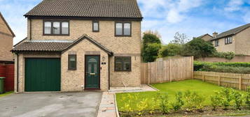 4 bed detached house for sale