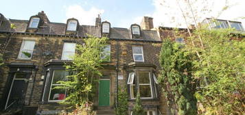 7 bedroom terraced house