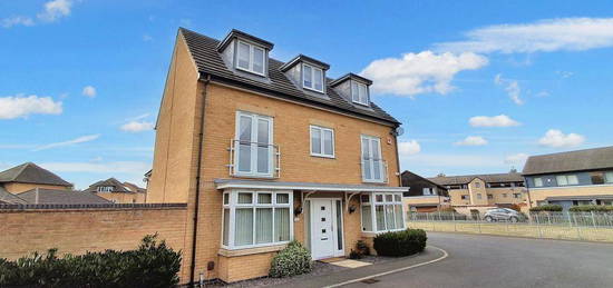 5 bedroom detached house to rent