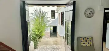 Casa r&#xFA;stica en calle Andrade Navarrete