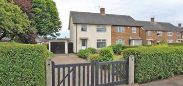 3 bed semi-detached house to rent