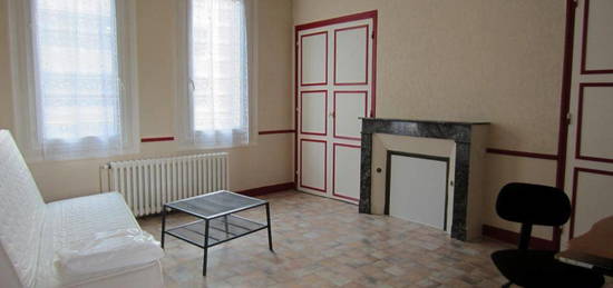 Studio meublé  à louer, 1 pièce, 29 m²