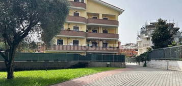 Bilocale viale dell'Unione, Centro, Guidonia Montecelio