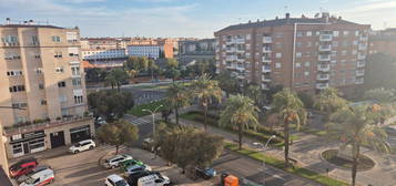 Piso de alquiler en Avenida Tomás Romero de Castilla, Valdepasillas - La Paz - Huerta Rosales