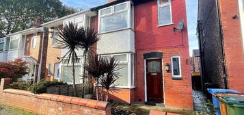 3 bed semi-detached house for sale