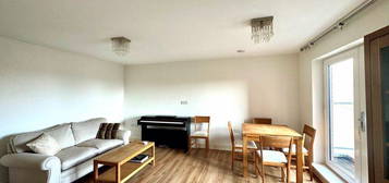 2 bed flat to rent