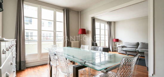 Appartement meublé  à louer, 5 pièces, 3 chambres, 109 m²