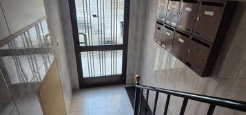 Piso en venta en calle de Belmonte de Tajo, 28