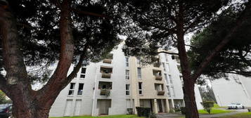 Toulouse Bonnefoy Appartement 4  pièces avec balcon, cave et deux places de parking