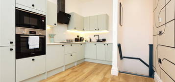 2 bed flat to rent