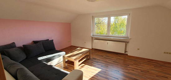 2,5 Zimmer Dachgeschoss- Wohnung in Maßbach