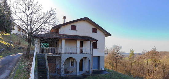 Casa indipendente in vendita in  Sottovalle