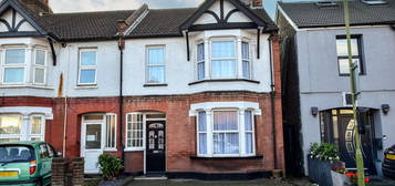 3 bed end terrace house for sale