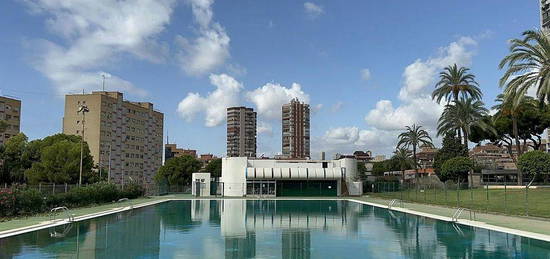 Piso en Pueblo Levante, Benidorm