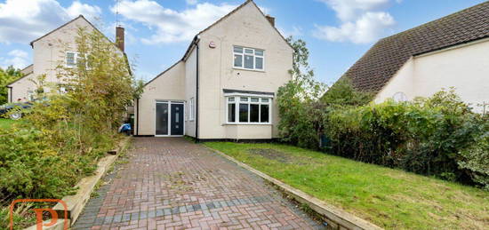 Detached house to rent in Salesbury Drive, Billericay, Essex CM11