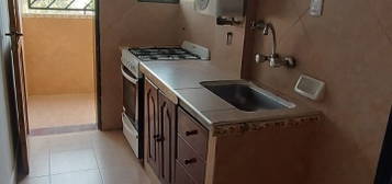Alquiler De Dpto En Macrocentro De 3 Dormitorios. $530.000 C