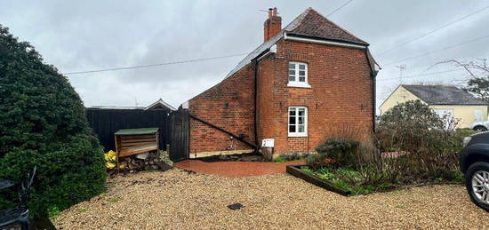 3 bedroom semi-detached house