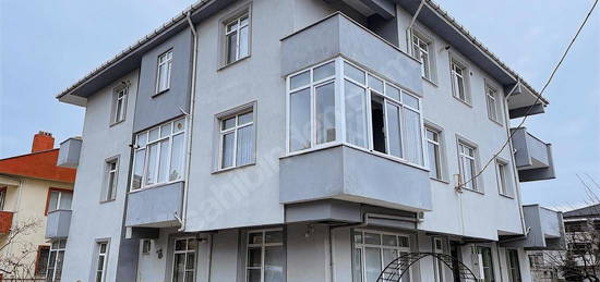 Keşan Aşağı Zaferiyede eşyalı temiz kombili kiralık 1+1