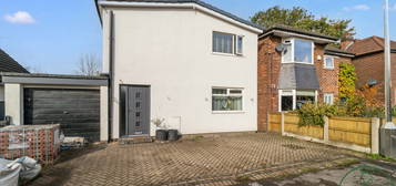 3 bed detached house for sale