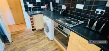 1 bedroom flat share