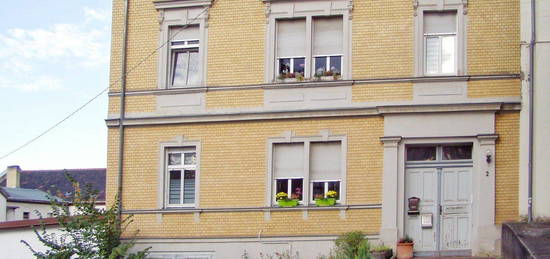 Altbauwohnung im Zweifamilienhaus