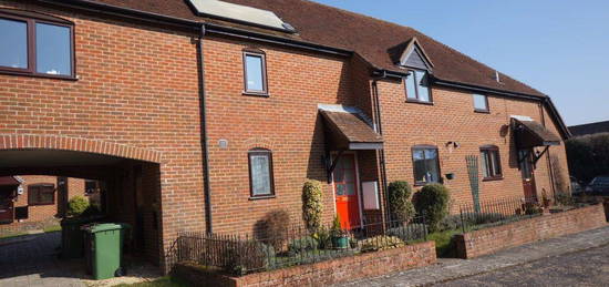 Flat to rent in The Cloisters, Alton, Hants GU34