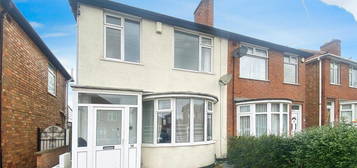 Semi-detached house to rent in Arden Avenue, Leicester, Leicestershire LE3