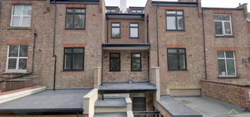 3 bedroom flat to rent