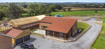 4 bed barn conversion to rent