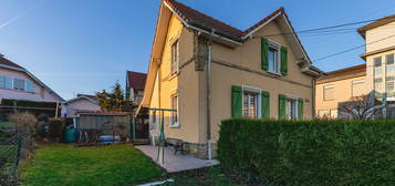Maison à vendre, 5 pièces, 2 chambres, 70 m²