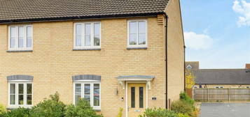 3 bedroom semi-detached house for sale