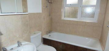 2 bed flat to rent